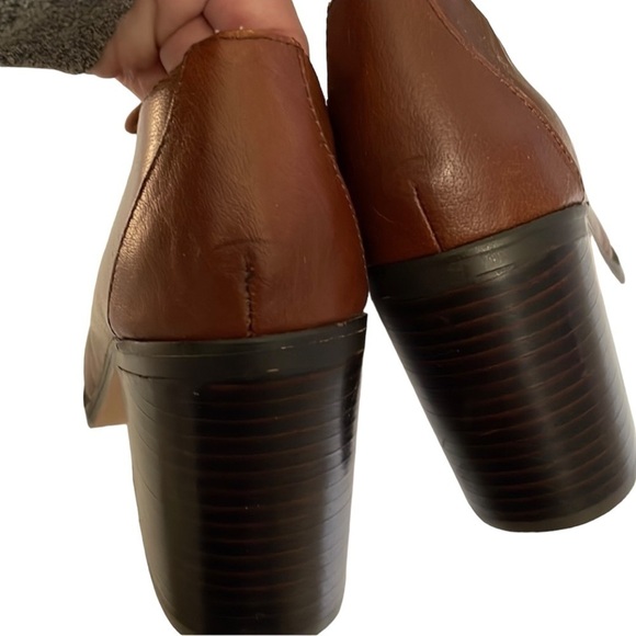 Steve Madden schoolgirl Lace Up Block heel Booties Size 10 - Picture 3 of 7